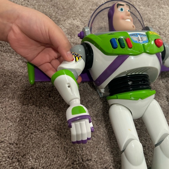 Disney Store Buzz Lightyear Talking Action Figure - Picture 3 of 12